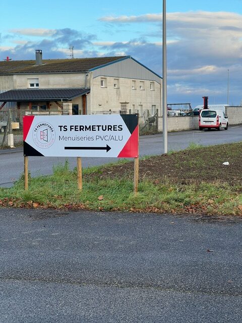 TS Fermetures : pose de menuiseries extérieures et fermetures dans le Haut-Rhin près d&#8217;Ensisheim Saint-Louis 1